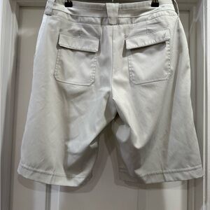 Tail Tech Golf Shorts Size 8